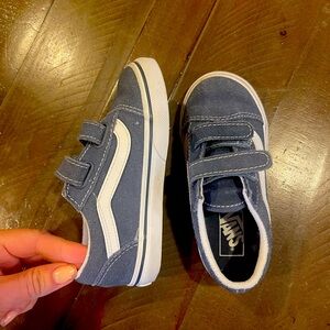 Brand new toddler Vans Velcro sneakers